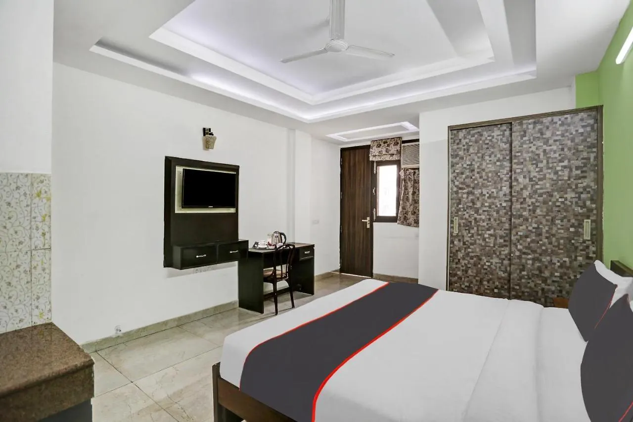 Collection O Birdhouse Residency Near Aravali Biodiversity Park Gurgaon
