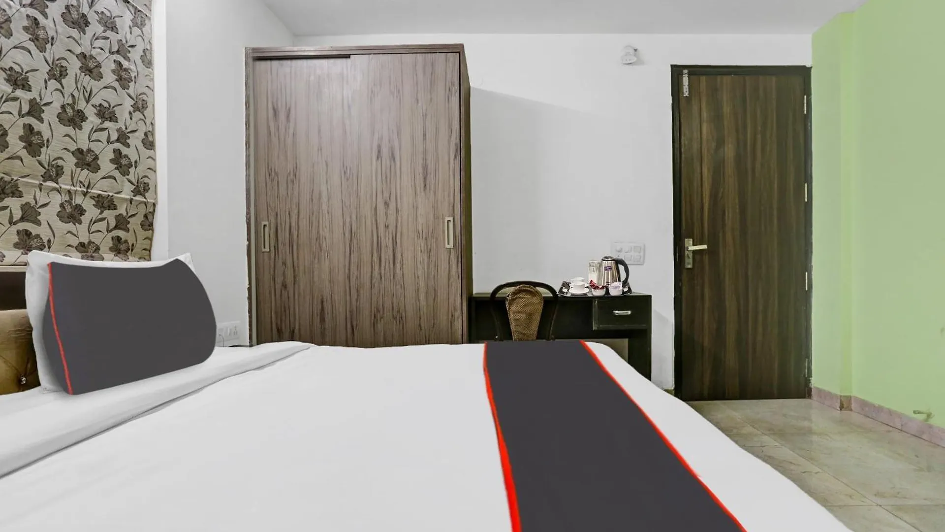 Hotel Collection O Birdhouse Residency Near Aravali Biodiversity Park Gurgaon