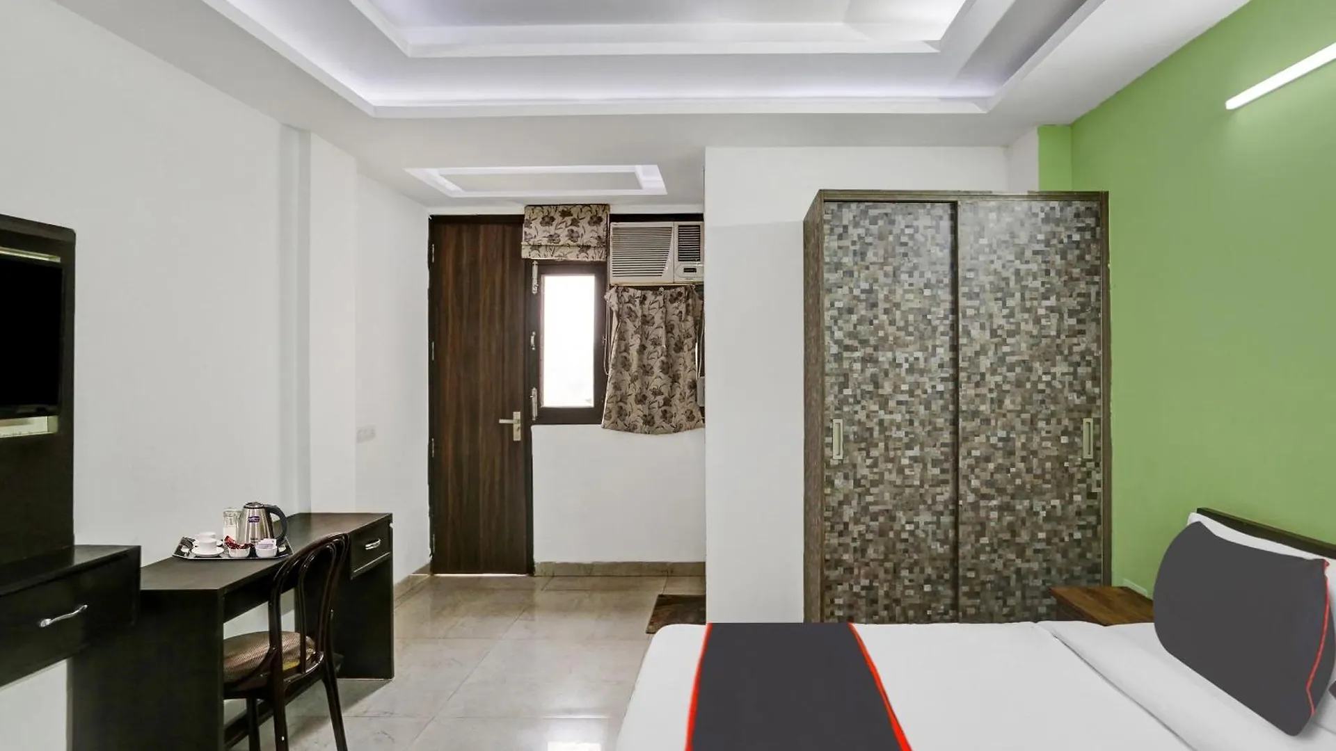 Collection O Birdhouse Residency Near Aravali Biodiversity Park Gurgaon 3*,  India
