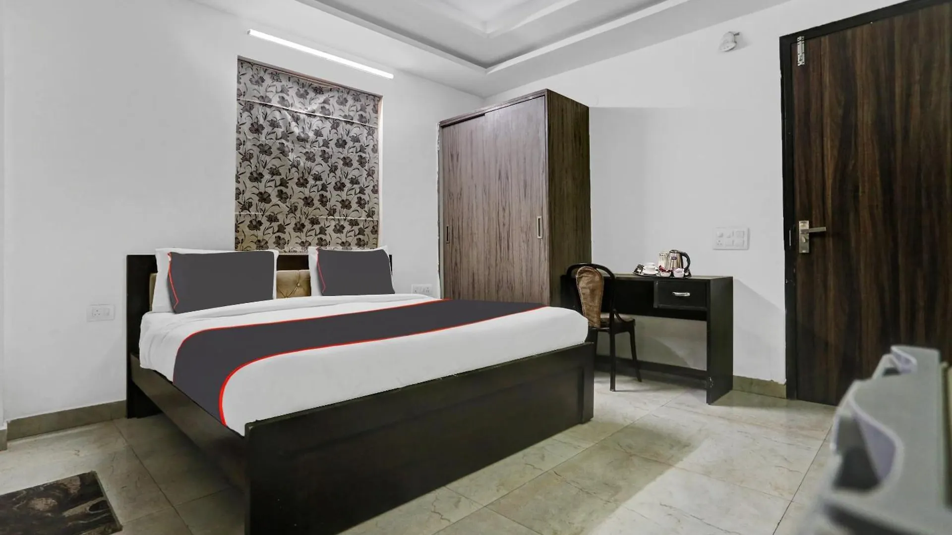 Collection O Birdhouse Residency Near Aravali Biodiversity Park Gurgaon India