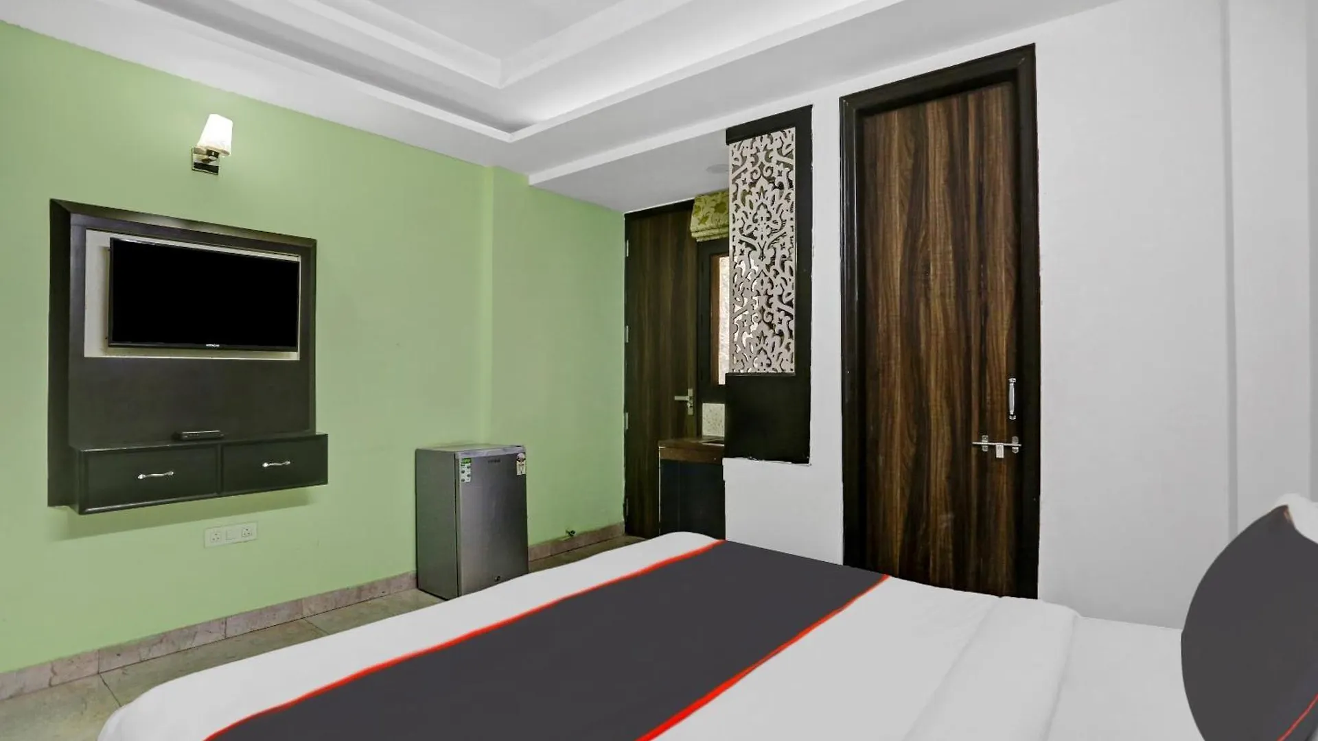 Collection O Birdhouse Residency Near Aravali Biodiversity Park Gurgaon