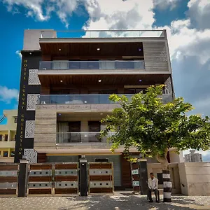 Luxury Collection Hotel